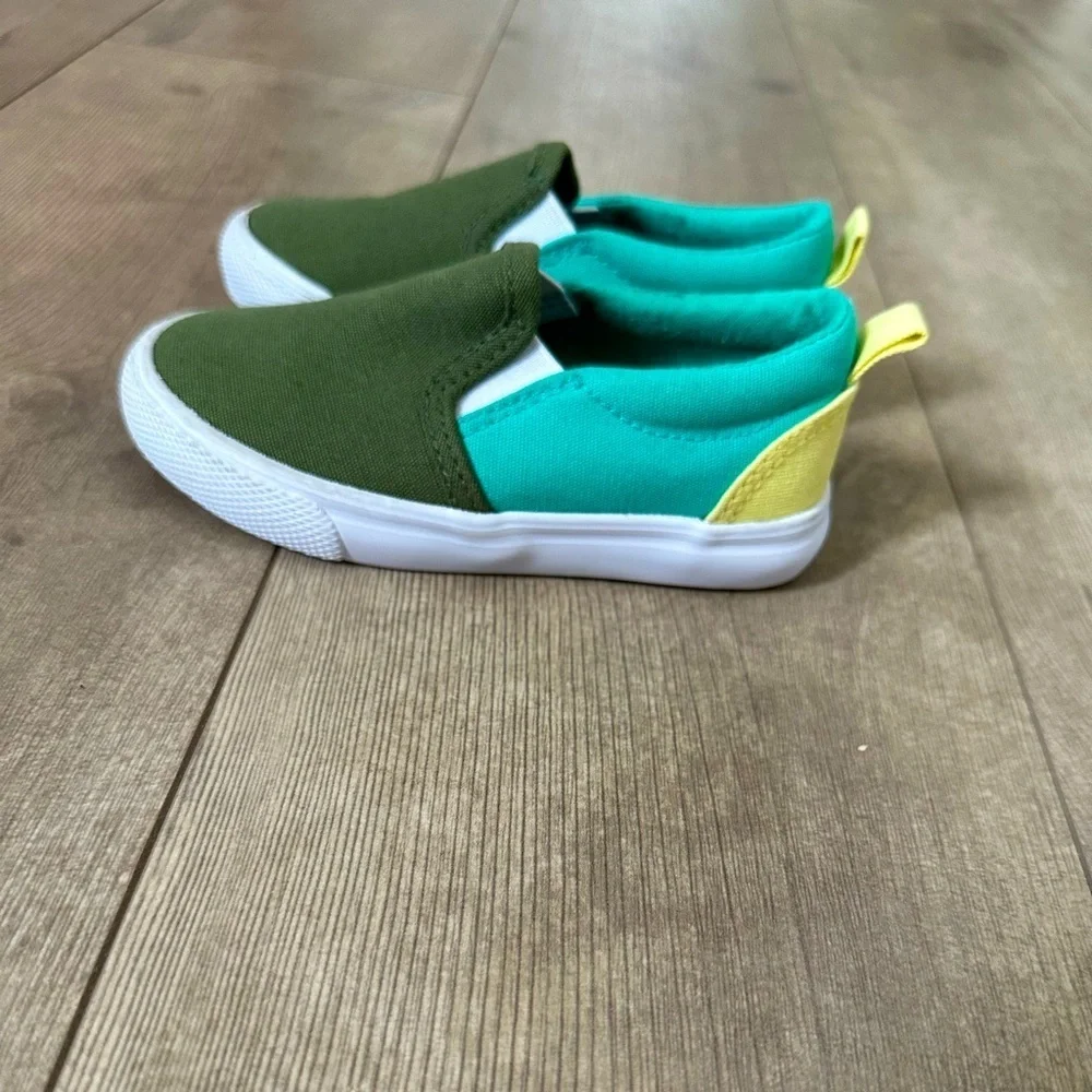 Toddlers' Barron Slip-On Apparel Canvas Sneakers Green - Cat & Jack T Size 6